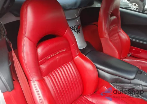 2000 Chevrolet Corvette z USA, uszkodzony, nr VIN 1G1YY32G4Y5111973